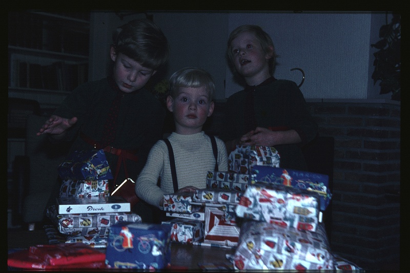 30.Delft dec 1967 Brigitte,Marion,Peter.JPG